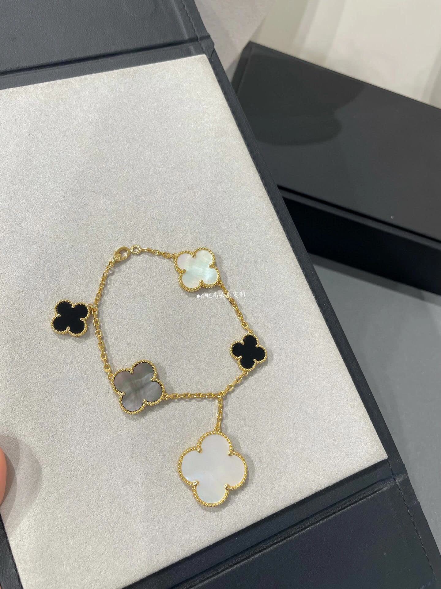 Van Cleef & Arpels Vintage Alhambra Gold Bracelet